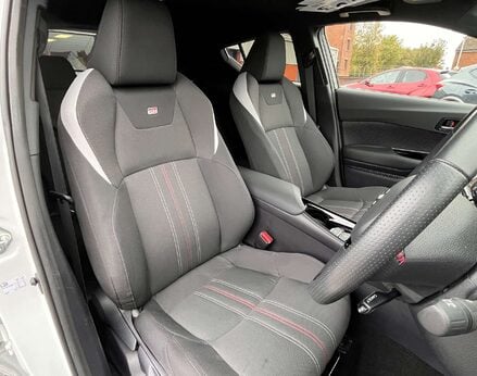 Toyota C-HR 1.8 C-HR GR Sport HEV CVT 5dr 59