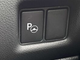 Toyota C-HR 1.8 C-HR GR Sport HEV CVT 5dr 55