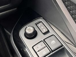 Toyota C-HR 1.8 C-HR GR Sport HEV CVT 5dr 57