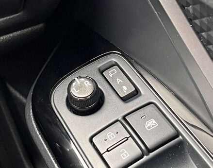 Toyota C-HR 1.8 C-HR GR Sport HEV CVT 5dr 57