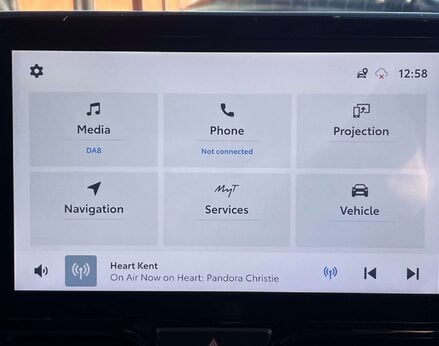 Toyota Yaris Cross 1.5 Yaris Cross Excel HEV Auto 5dr 37