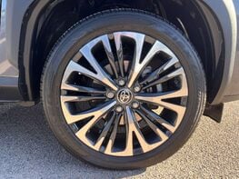 Toyota Yaris Cross 1.5 Yaris Cross Excel HEV Auto 5dr 16