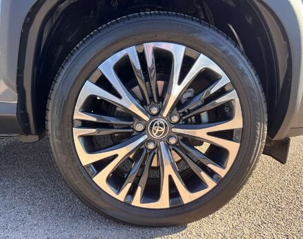 Toyota Yaris Cross 1.5 Yaris Cross Excel HEV Auto 5dr 16