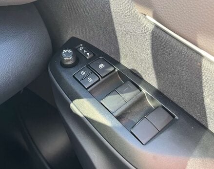 Toyota Yaris Cross 1.5 Yaris Cross Excel HEV Auto 5dr 62