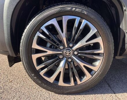 Toyota Yaris Cross 1.5 Yaris Cross Excel HEV Auto 5dr 13