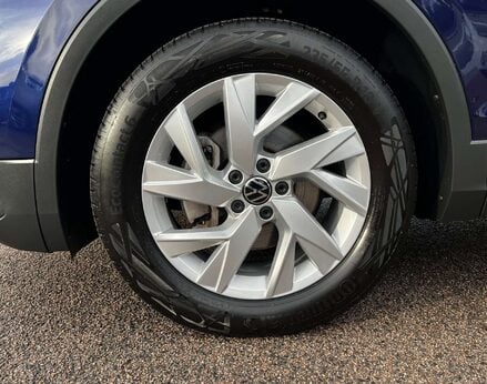 Volkswagen Tiguan 1.5 Tiguan Allspace Life TSi Semi-Auto 5dr 12