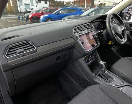 Volkswagen Tiguan 1.5 Tiguan Allspace Life TSi Semi-Auto 5dr 16