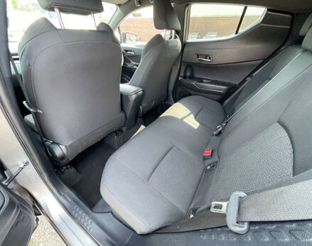 Toyota C-HR 1.8 C-HR-Dynamic HEV CVT 5dr 61