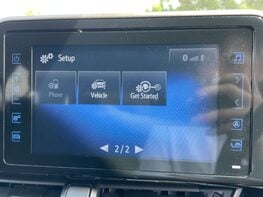 Toyota C-HR 1.8 C-HR-Dynamic HEV CVT 5dr 36