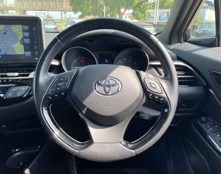 Toyota C-HR 1.8 C-HR-Dynamic HEV CVT 5dr 19
