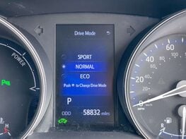 Toyota C-HR 1.8 C-HR-Dynamic HEV CVT 5dr 28