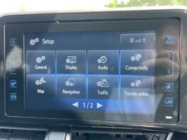 Toyota C-HR 1.8 C-HR-Dynamic HEV CVT 5dr 35