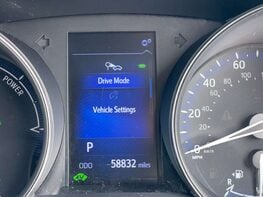 Toyota C-HR 1.8 C-HR-Dynamic HEV CVT 5dr 26