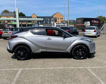 Toyota C-HR 1.8 C-HR-Dynamic HEV CVT 5dr 9