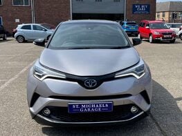 Toyota C-HR 1.8 C-HR-Dynamic HEV CVT 5dr 5