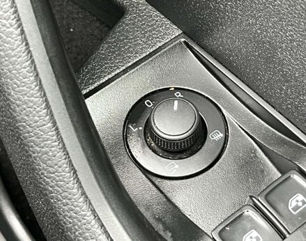 Skoda Superb 2.0 Superb SE Technology TDI 5dr 76