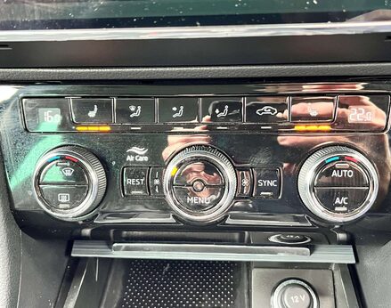 Skoda Superb 2.0 Superb SE Technology TDI 5dr 61