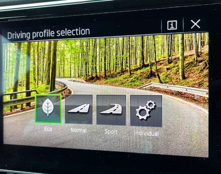 Skoda Superb 2.0 Superb SE Technology TDI 5dr 50