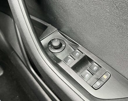 Skoda Superb 2.0 Superb SE Technology TDI 5dr 77