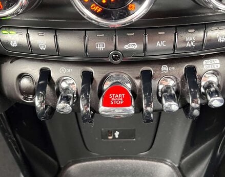 Mini Hatch 1.5 Cooper Sport 3dr 60