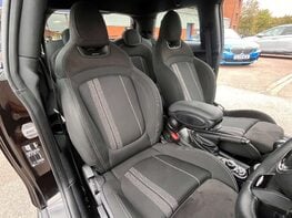 Mini Hatch 1.5 Cooper Sport 3dr 71