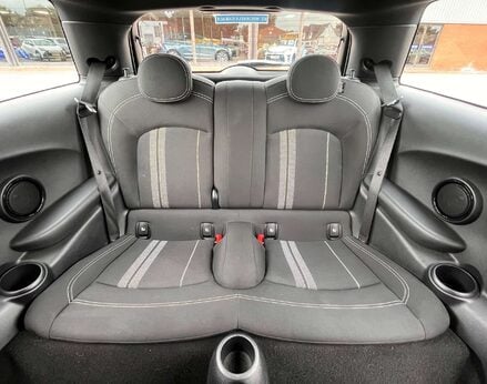 Mini Hatch 1.5 Cooper Sport 3dr 73