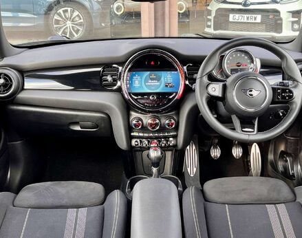 Mini Hatch 1.5 Cooper Sport 3dr 2