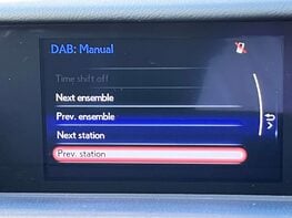 Lexus Is 2.5 IS 300h Advance CVT 4dr 36