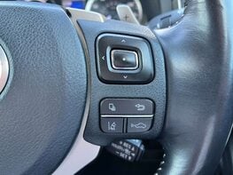 Lexus Is 2.5 IS 300h Advance CVT 4dr 50