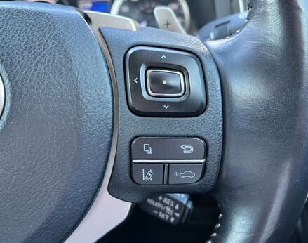 Lexus Is 2.5 IS 300h Advance CVT 4dr 50