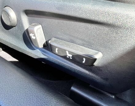 Lexus Is 2.5 IS 300h Advance CVT 4dr 59