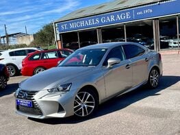Lexus Is 2.5 IS 300h Advance CVT 4dr 1