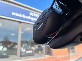 Lexus Is 2.5 IS 300h Advance CVT 4dr 67