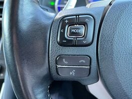 Lexus Is 2.5 IS 300h Advance CVT 4dr 49