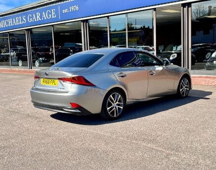 Lexus Is 2.5 IS 300h Advance CVT 4dr 8