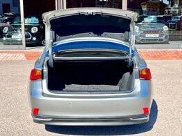 Lexus Is 2.5 IS 300h Advance CVT 4dr 63