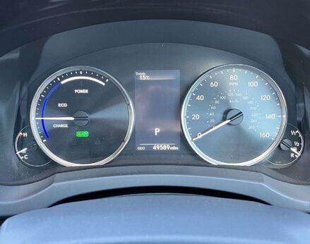 Lexus Is 2.5 IS 300h Advance CVT 4dr 21