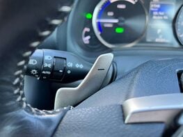 Lexus Is 2.5 IS 300h Advance CVT 4dr 51