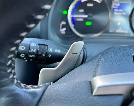 Lexus Is 2.5 IS 300h Advance CVT 4dr 51