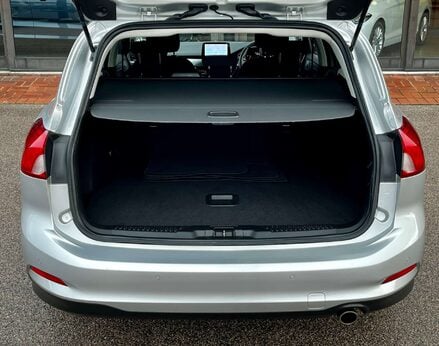 Ford Focus 1.5 Focus Titanium Auto 5dr 72