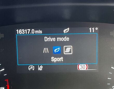 Ford Focus 1.5 Focus Titanium Auto 5dr 33