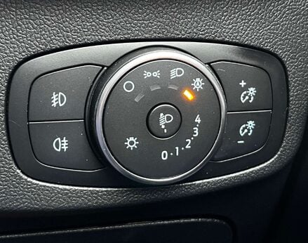 Ford Focus 1.5 Focus Titanium Auto 5dr 68