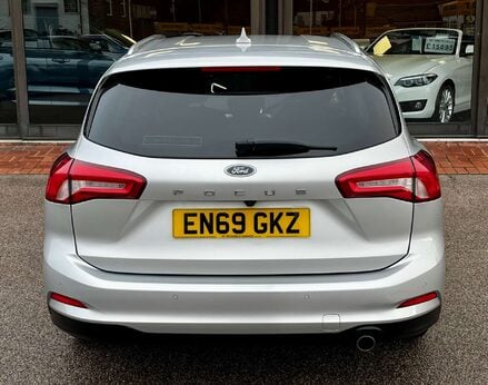 Ford Focus 1.5 Focus Titanium Auto 5dr 6