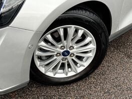 Ford Focus 1.5 Focus Titanium Auto 5dr 3