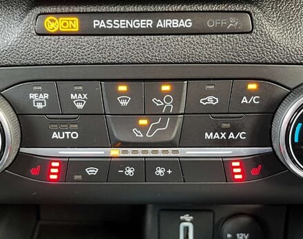 Ford Focus 1.5 Focus Titanium Auto 5dr 55