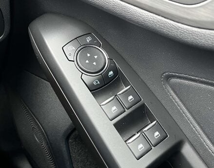 Ford Focus 1.5 Focus Titanium Auto 5dr 67