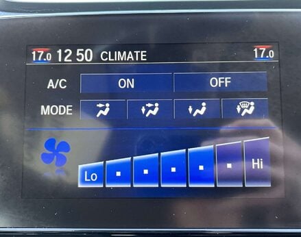 Honda CR-V 1.5 CR-V SR i-VTec CVT 4WD 5dr 42