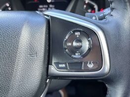 Honda CR-V 1.5 CR-V SR i-VTec CVT 4WD 5dr 53