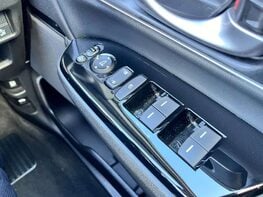 Honda CR-V 1.5 CR-V SR i-VTec CVT 4WD 5dr 60