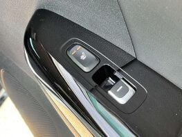 Kia Sportage 1.6 Sportage 4 CRDi ISG MHEV 4x4 Semi-Auto 4WD 5dr 81